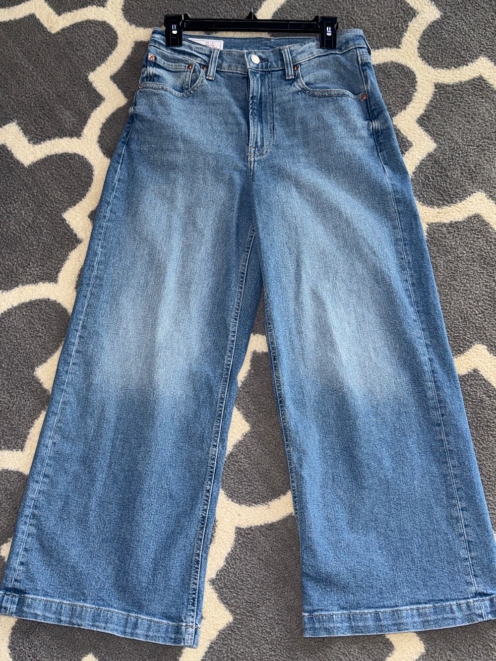 GAP High Rise Stride Ankle Jeans - Picture 1 of 8